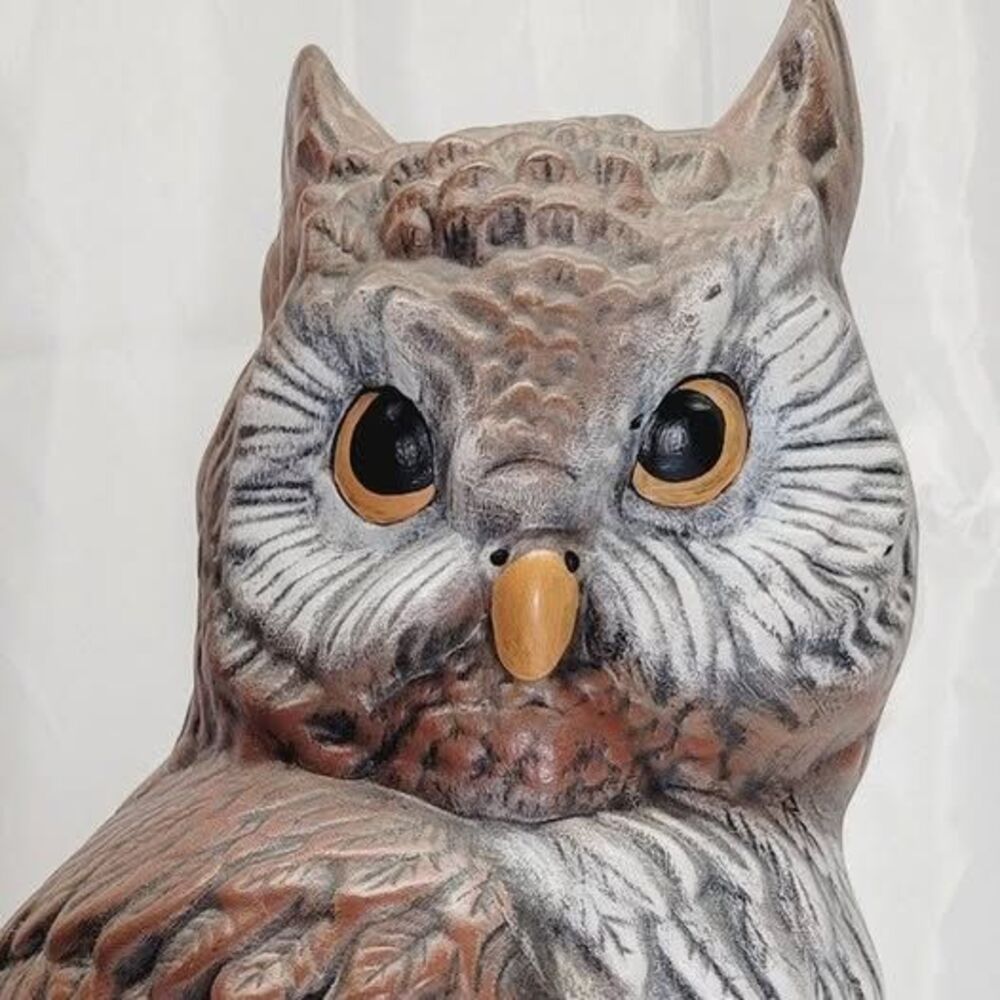 #LR Large Wise old owl igurine sitting on log ceramic vintage 1980 14" tall 11" - Picture 3 of 10